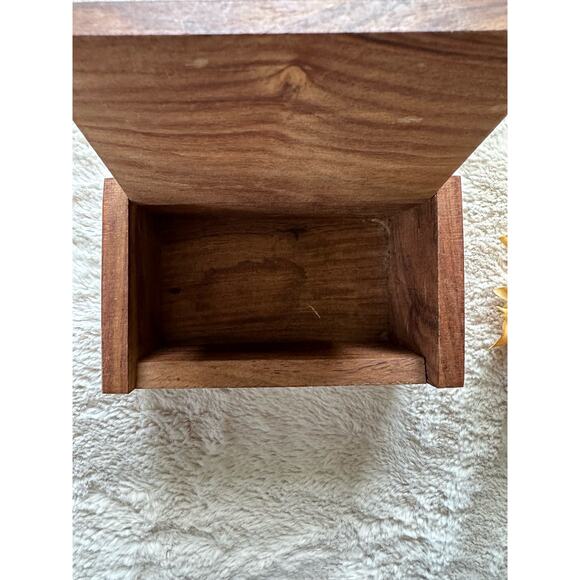 Carved Wooden Box - Vintage 5 1/2x 2 1/4x 3 1/4 - Picture 4 of 7